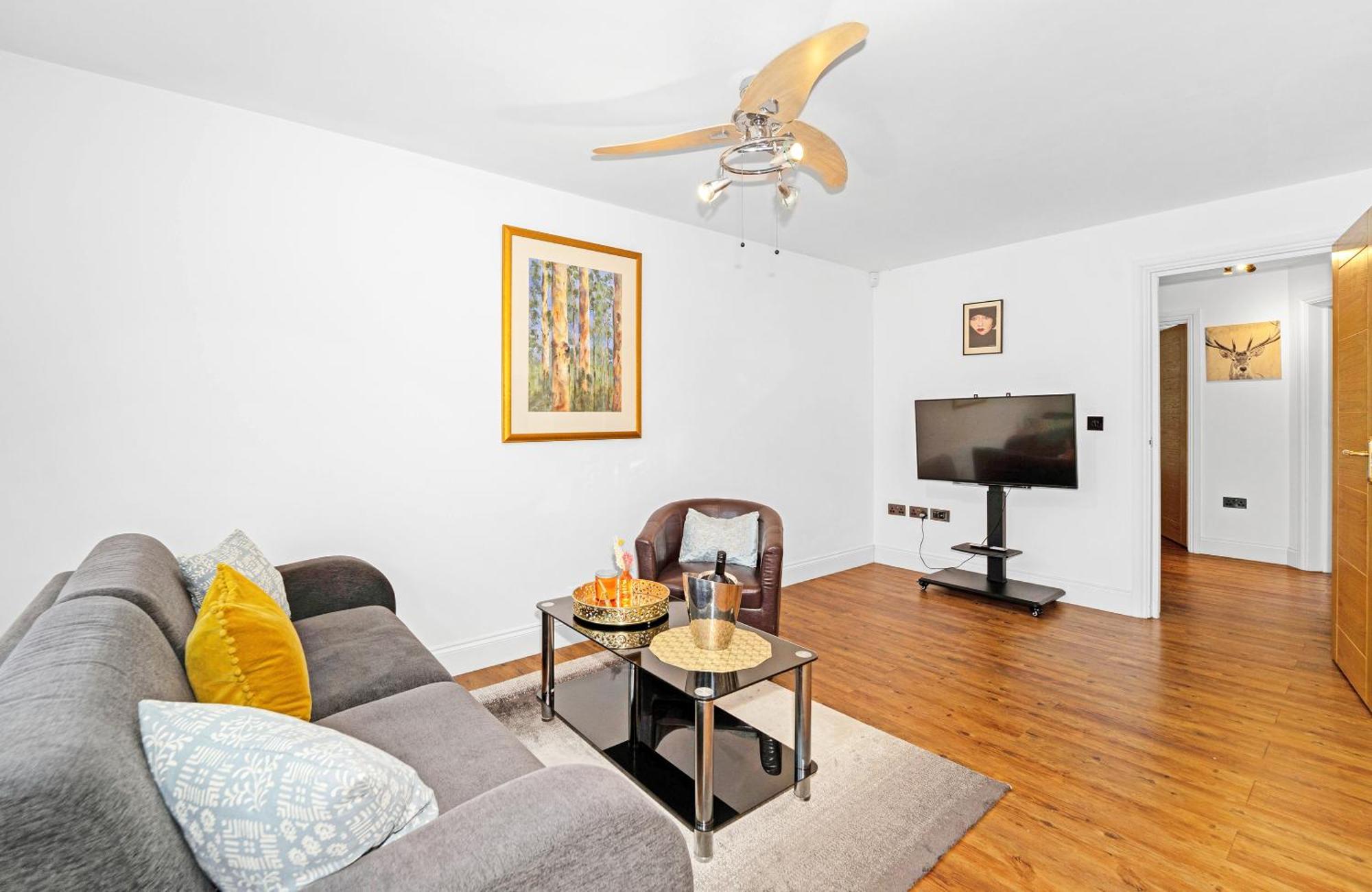 Apartment Kempton Park Views -two Double Bedroom Luxury